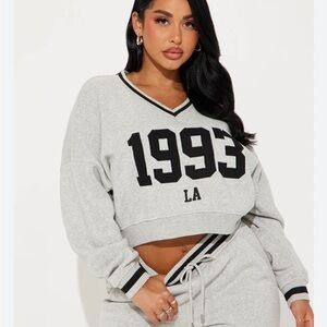 Fashion Nova V-Neck Cropped Sweatshirt